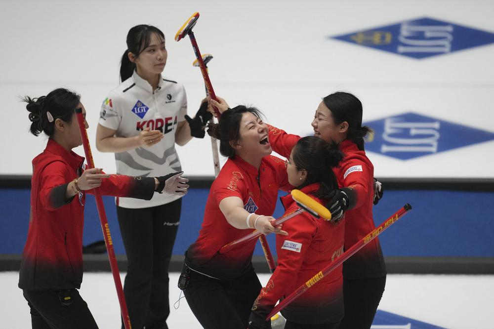 mk体育官方网站：薛飞1-3林昀儒，遭遇一轮游，领先6分被逆转太可惜，国乒迎首败.